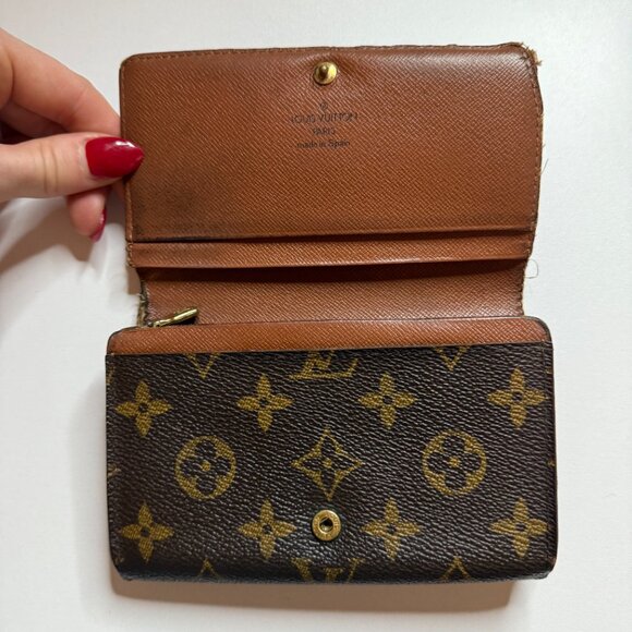Louis Vuitton Paris Authentic Vintage Brown Leather Bifold Monogram Wallet - Picture 2 of 10
